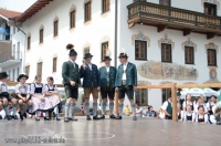 2887_Siegsdorf_Maibaum_1._Mai_2013_Bild_41.jpg