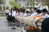 2894_Siegsdorf_Maibaum_1._Mai_2013_Bild_48.jpg